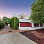 2/21 Short Street, Joondanna, WA 6060 AUS