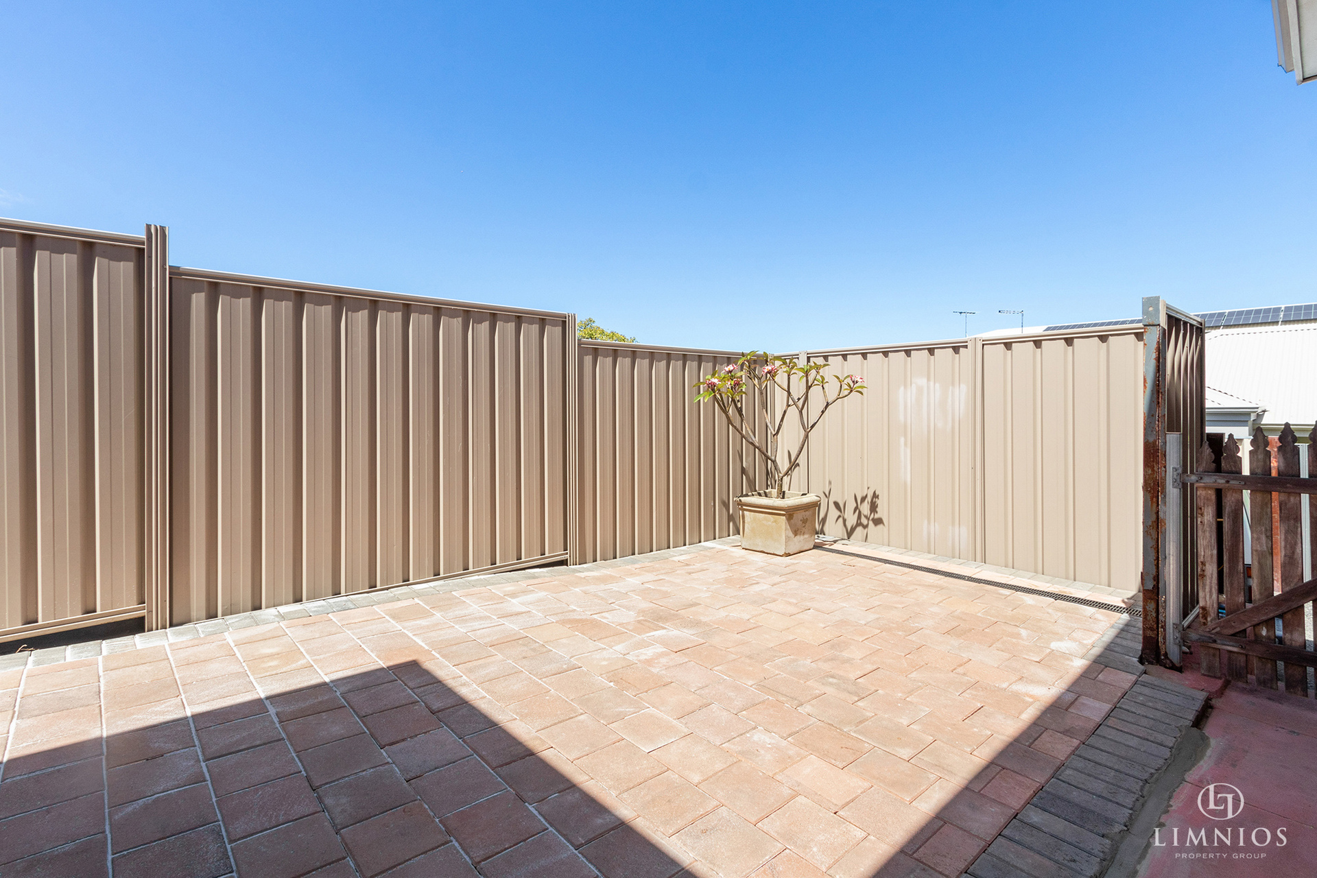 22 Joondanna Drive, Joondanna, WA 6060 AUS