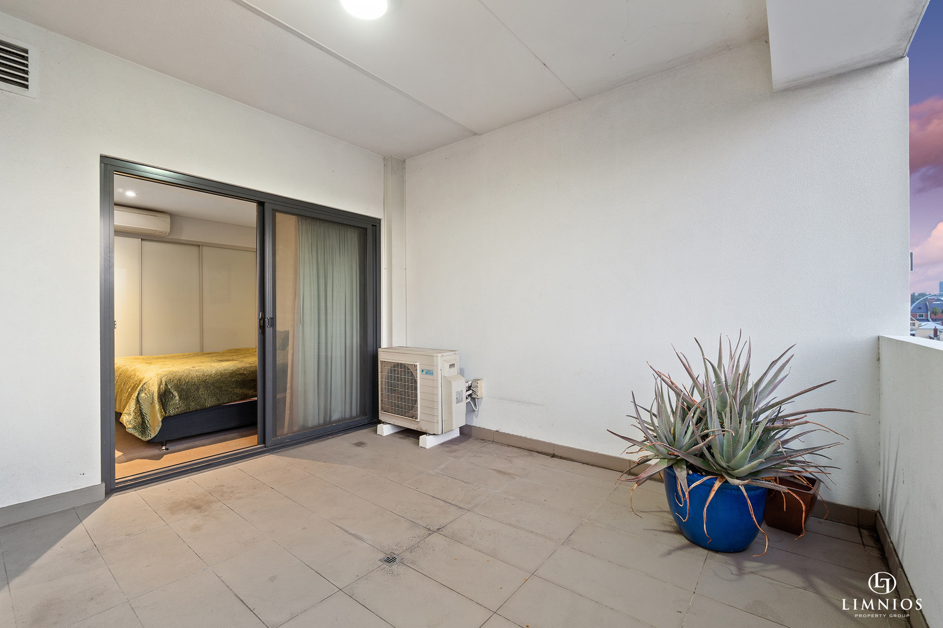 33/152 Fitzgerald Street, Perth, WA 6000 AUS