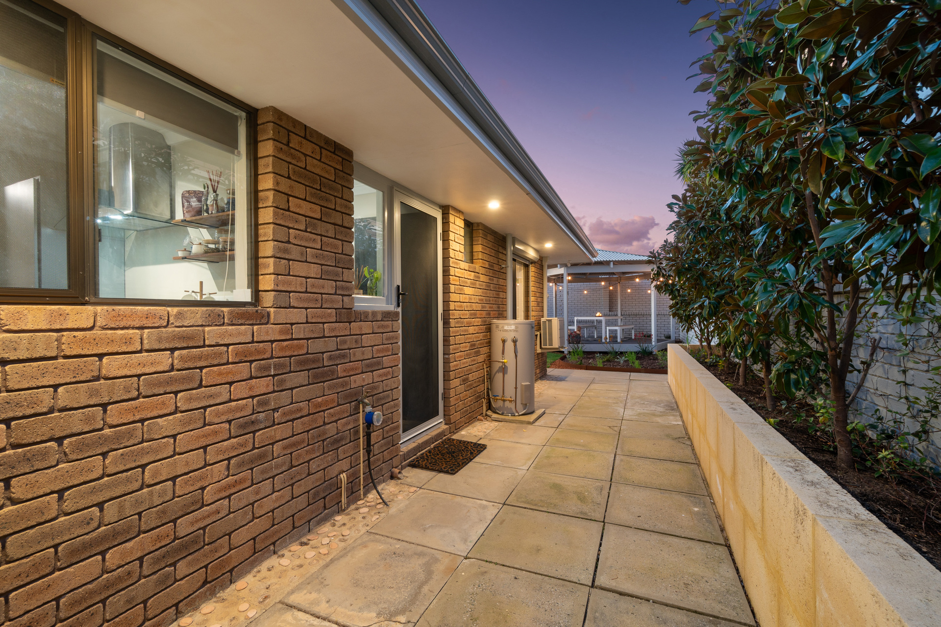 6/11 Kinsella Street, Joondanna, WA 6060 AUS