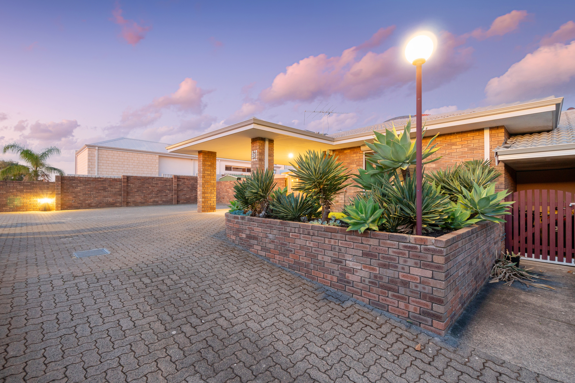 6/11 Kinsella Street, Joondanna, WA 6060 AUS