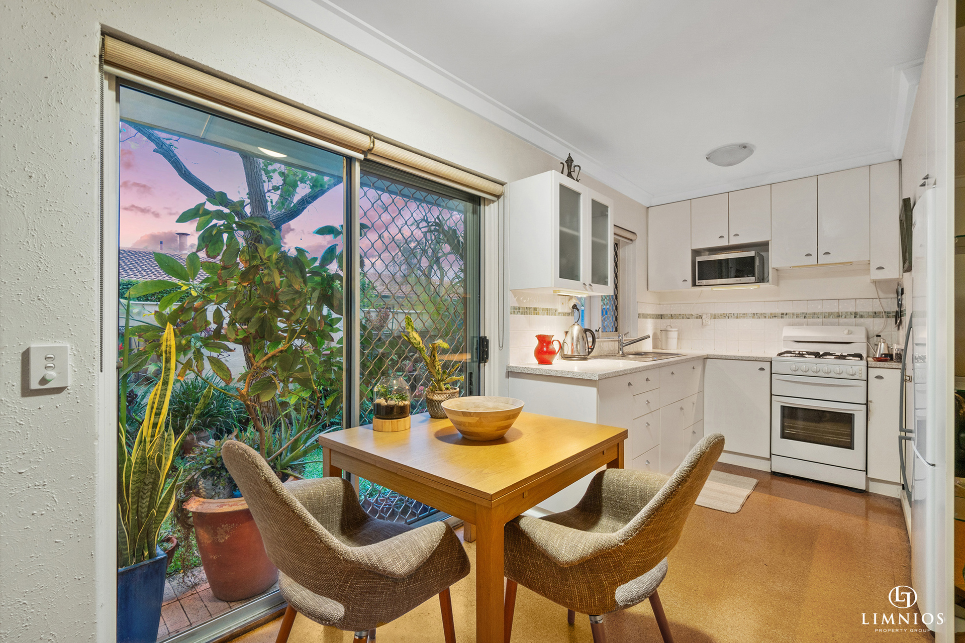 1/50 Waterloo Street, Joondanna, WA 6060 AUS